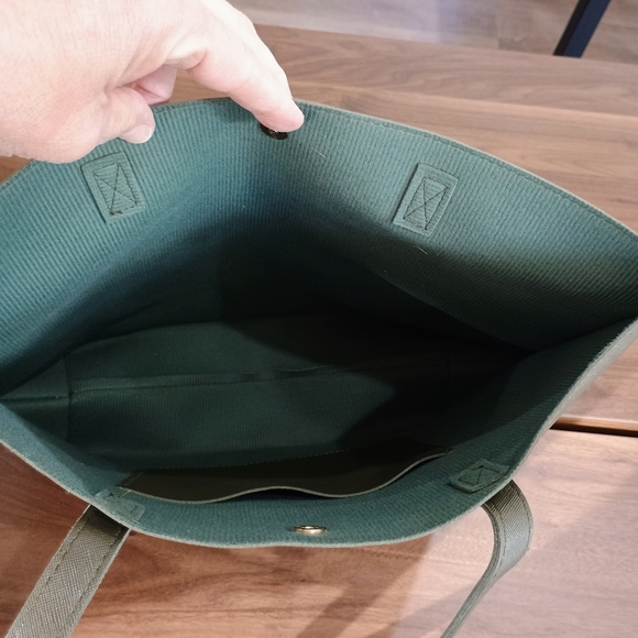 Elegant Green Tote Bag - Picture 7 of 7